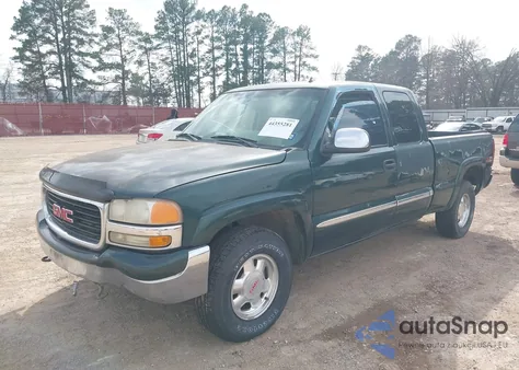 2002 GMC Sierra 1500 Sle z USA, uszkodzony, nr VIN 2GTEK19TX21101105